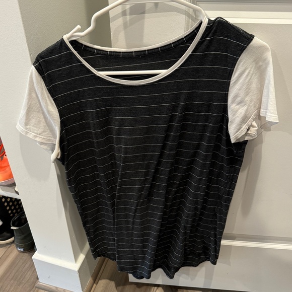 Lululemon Love Crew Short Sleeve T-Shirt Stripe Heathered Black White. 6 - Picture 1 of 2